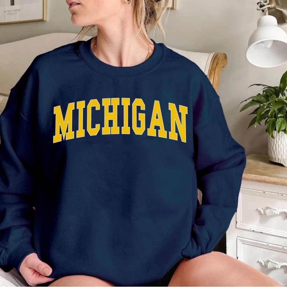 Michigan Wolverines Fanatics Pullover Crew Sweatshirt